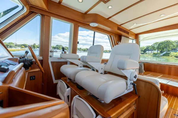 2022 Sabre 48 SALON EXPRESS detail image 39