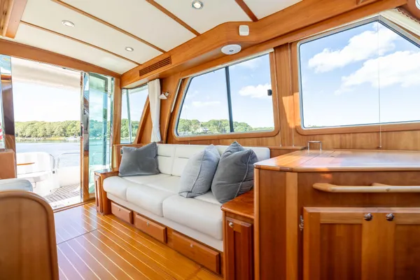 2022 Sabre 48 SALON EXPRESS detail image 42