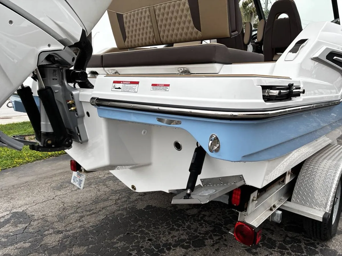 dummy-boat-img