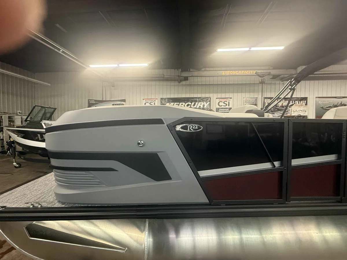 boat-carouselImage-image