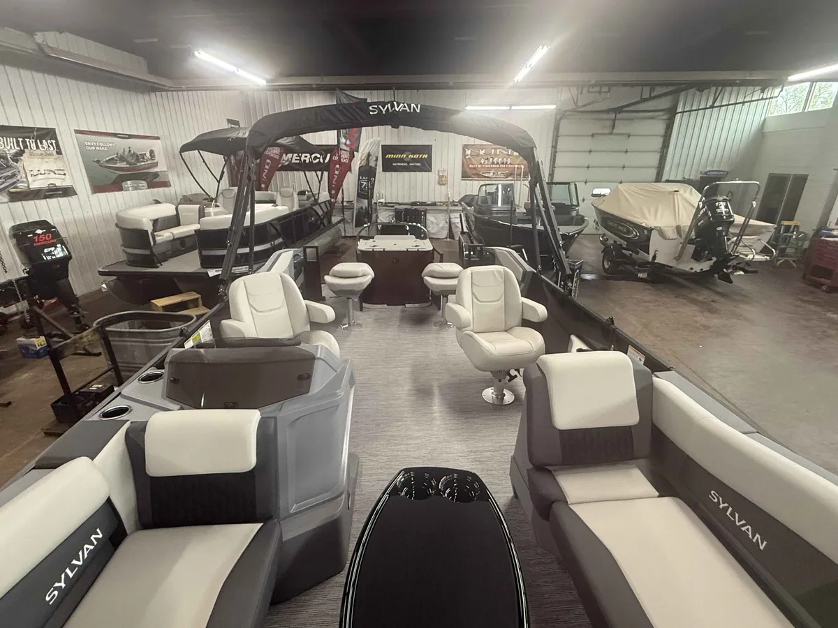 boat-carouselImage-image