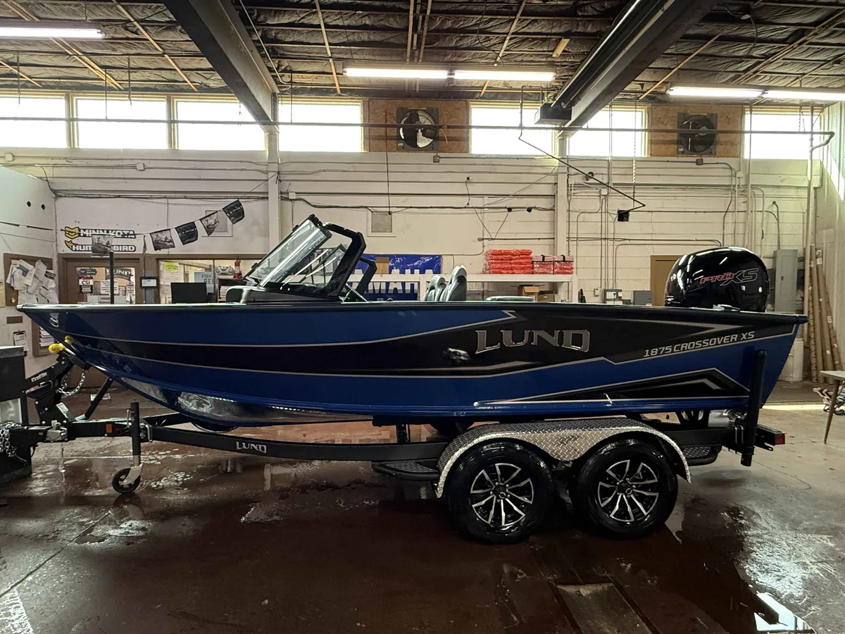 boat-carouselImage-image