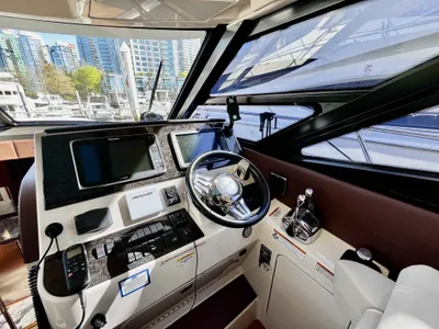 Pre-Owned 2015 Sea ray 470 Sundancer for Sale | Vancouver, BC | M&P Yacht Centre | 69effbcb3127753a4002e465