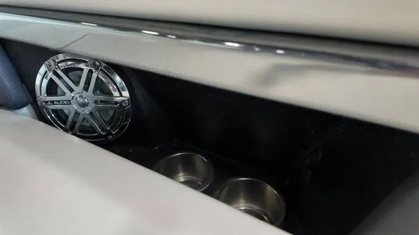 2016 Regal 2100-55