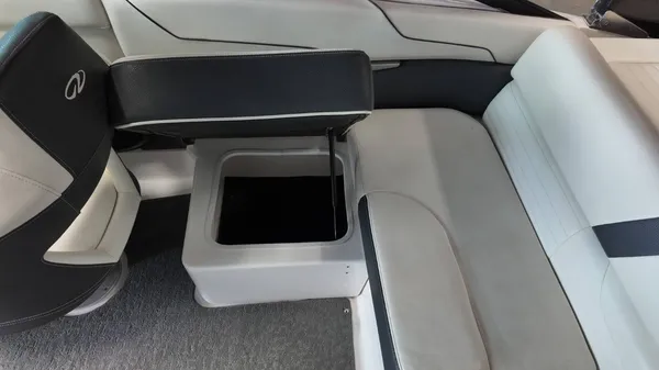 2016 Regal 2100-60