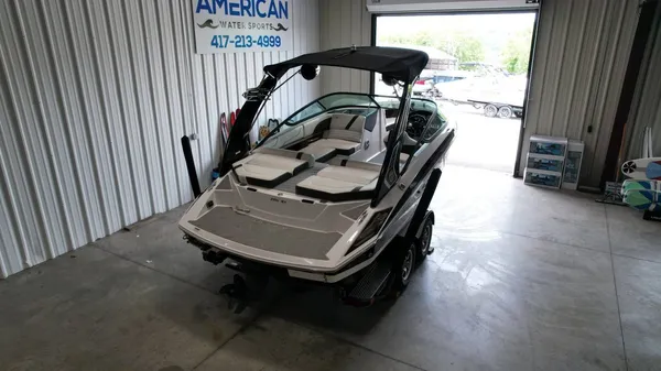 2016 Regal 2100-9