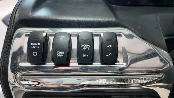 2016 Regal 2100-41