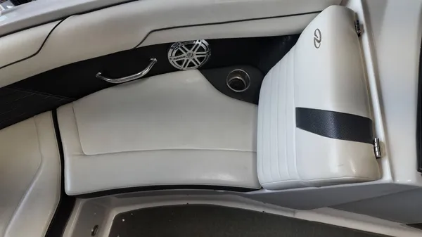 2016 Regal 2100-36