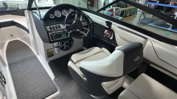 2016 Regal 2100-39
