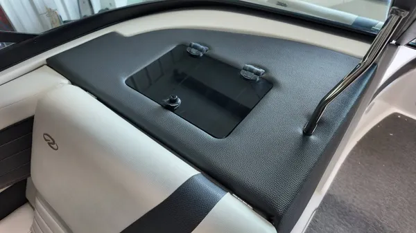 2016 Regal 2100-49