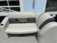 2026 Sylvan Mirage 8520 Party Fish-10