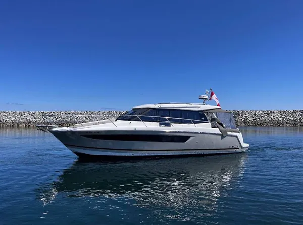 2017 Jeanneau NC 11