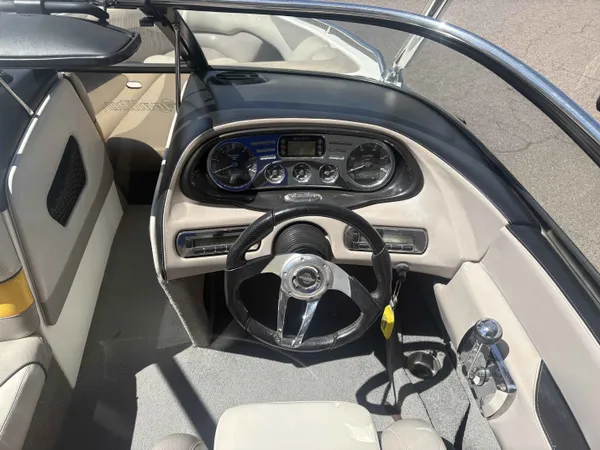 boat-detail-slider-thumb-7