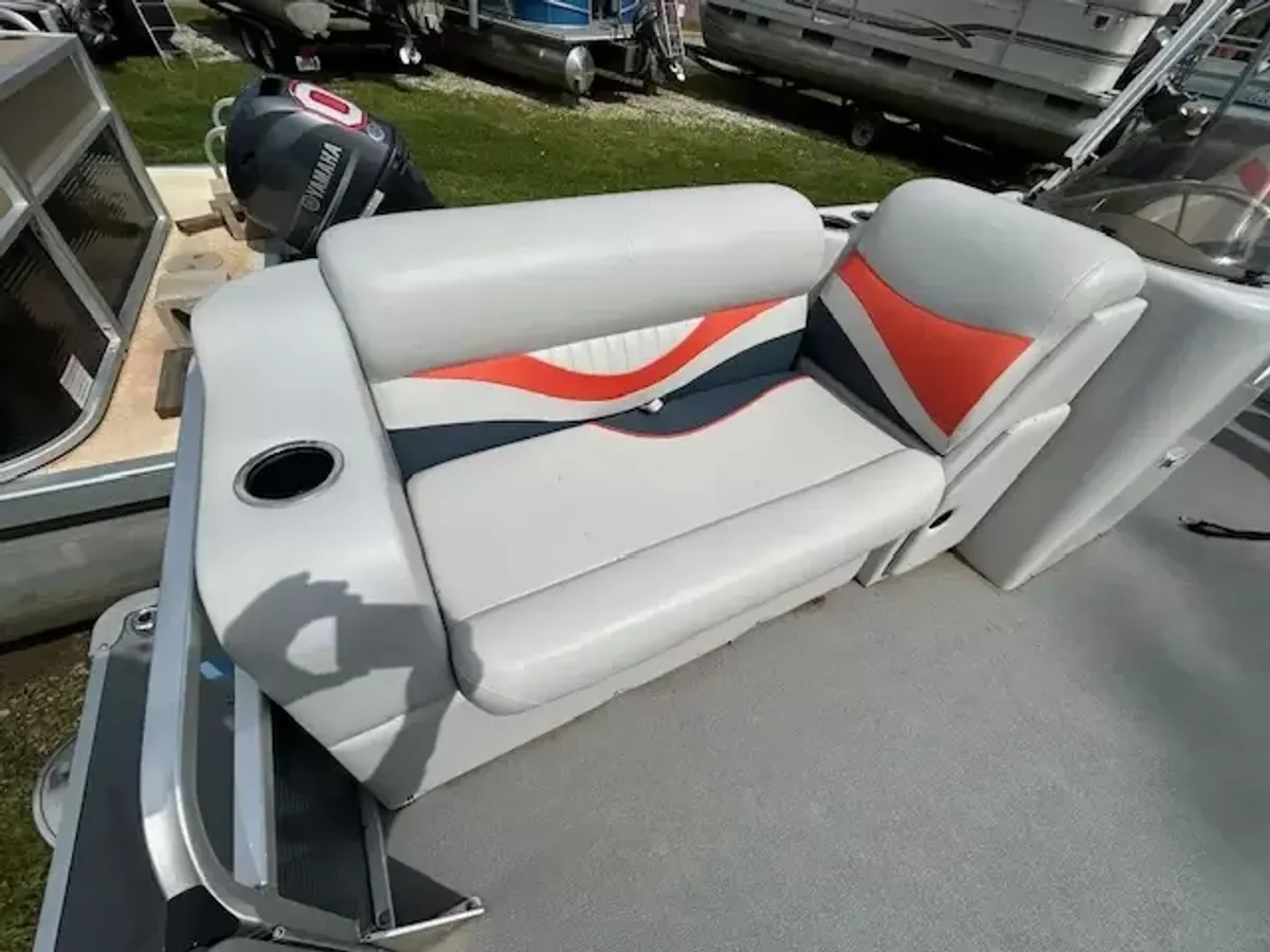 dummy-boat-img