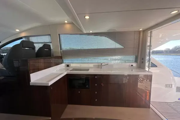 2024 Fairline SQUADRON 50 detail image 18