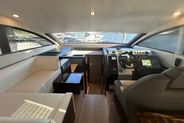 2024 Fairline SQUADRON 50 detail image 22