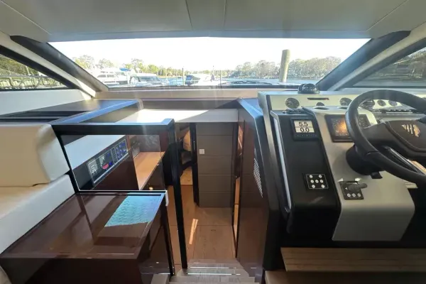 2024 Fairline SQUADRON 50 detail image 28