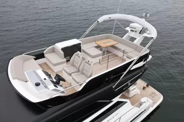 2024 Fairline SQUADRON 50 detail image 59