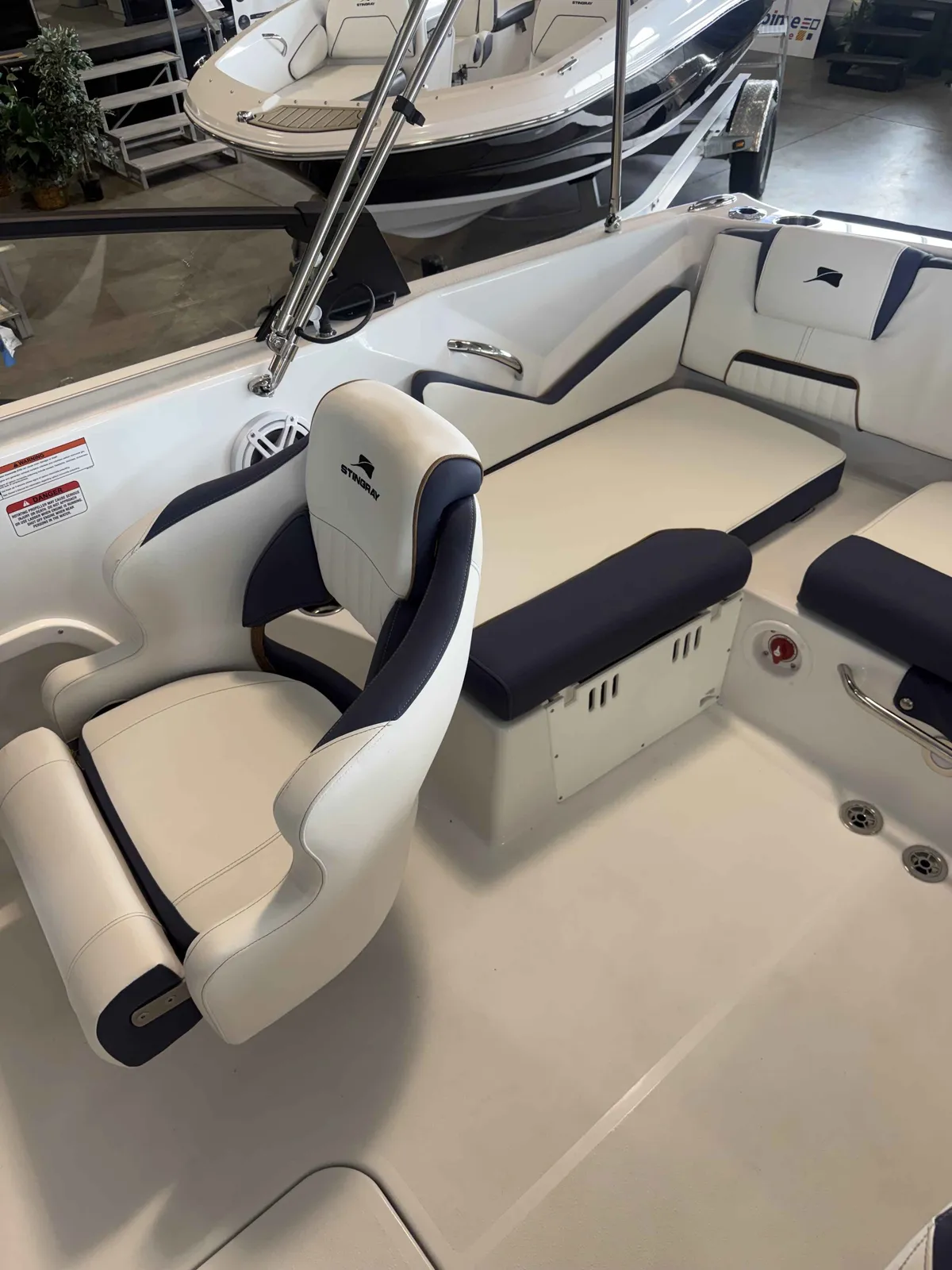 dummy-boat-img