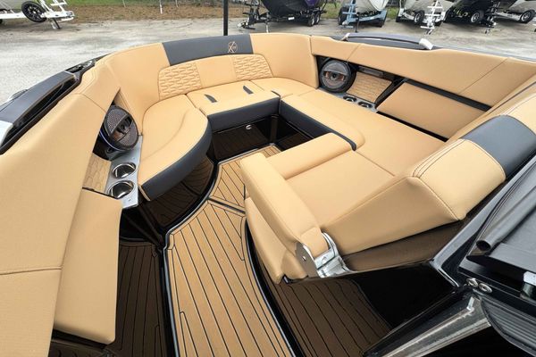 2025 Mastercraft X26-14