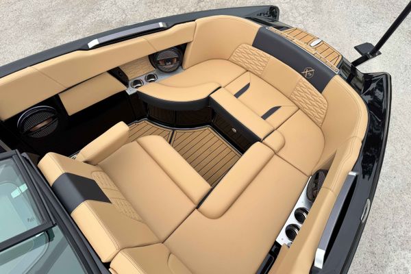 2025 Mastercraft X26-15