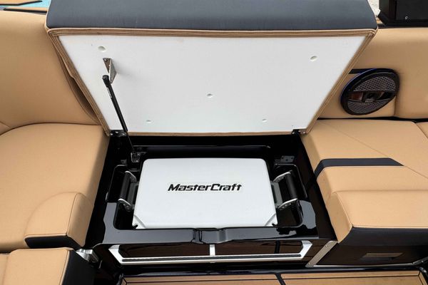 2025 Mastercraft X26-17