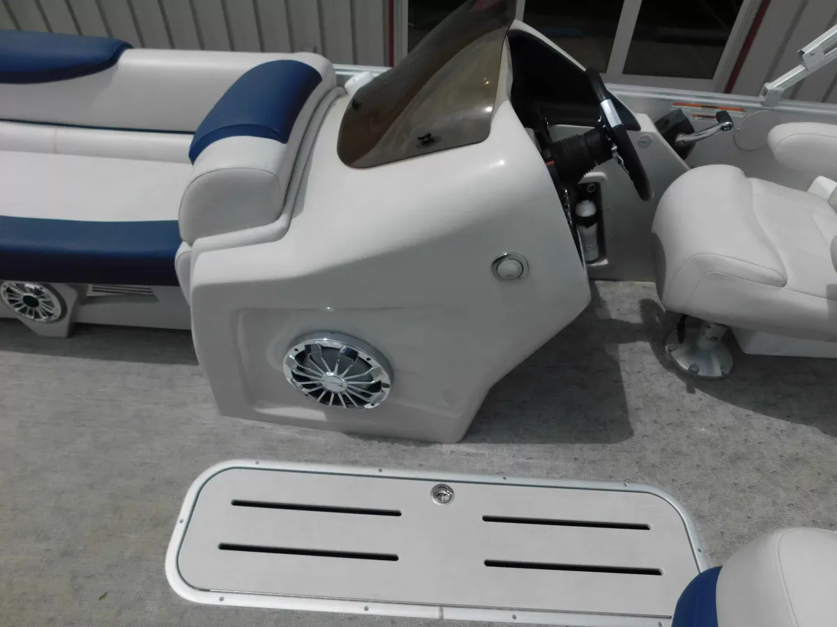 dummy-boat-img