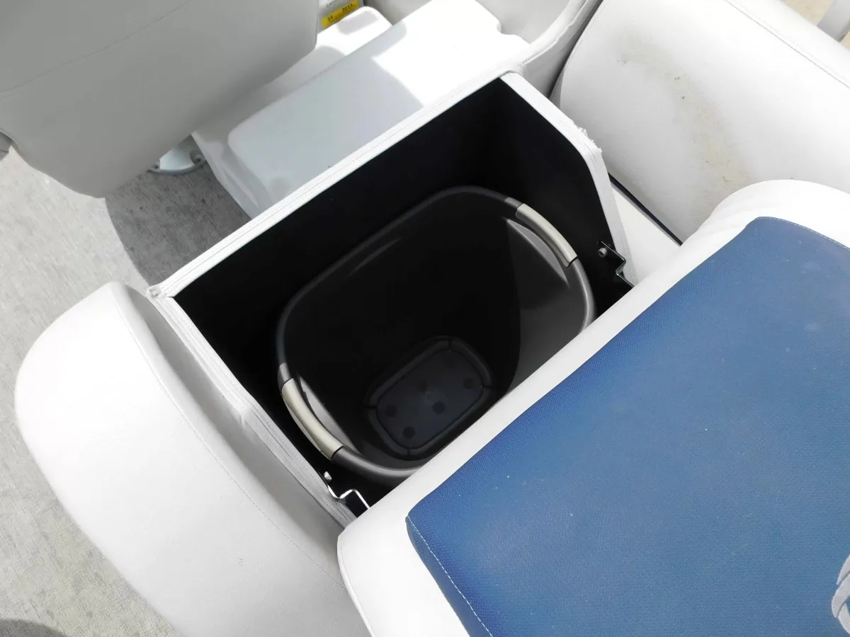 dummy-boat-img