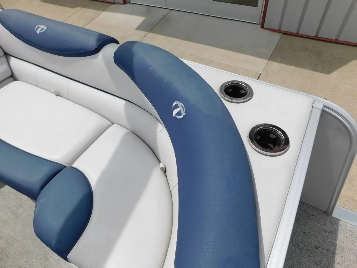 dummy-boat-img
