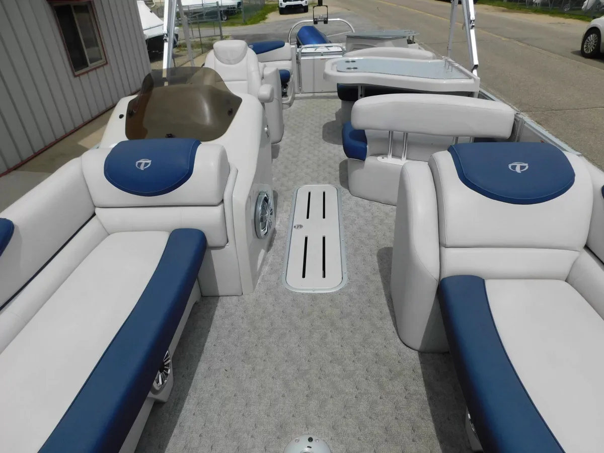 dummy-boat-img