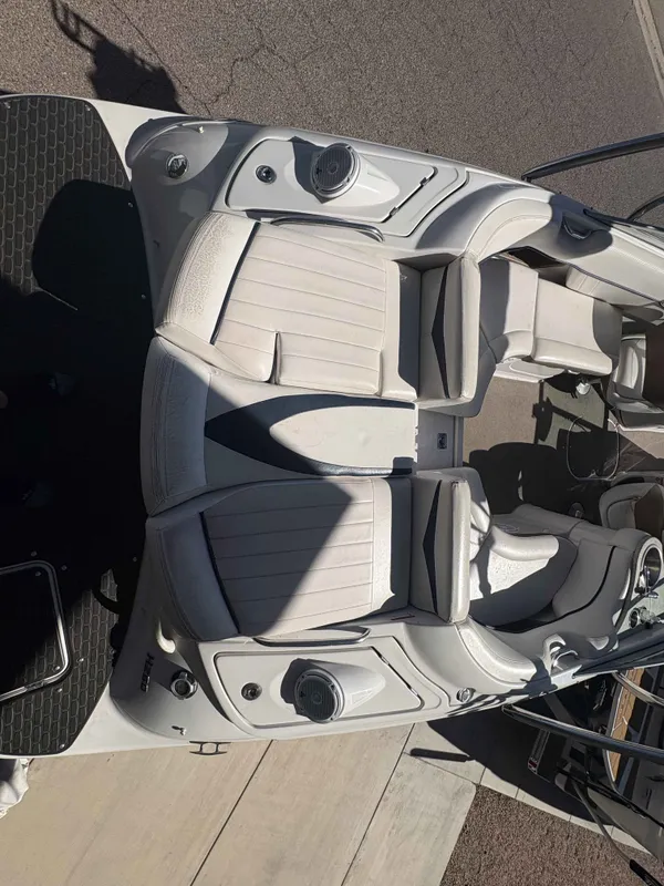 boat-detail-slider-thumb-3