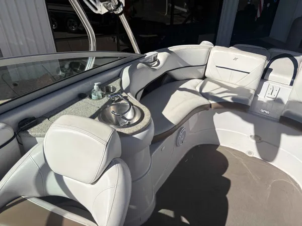 boat-detail-slider-thumb-8
