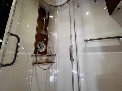 Pre-Owned 2015 Sea ray 470 Sundancer for Sale | Vancouver, BC | M&P Yacht Centre | 69effbcb3127753a4002e465