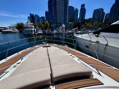 Pre-Owned 2015 Sea ray 470 Sundancer for Sale | Vancouver, BC | M&P Yacht Centre | 69effbcb3127753a4002e465