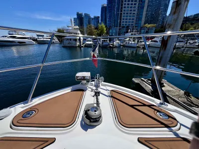 Pre-Owned 2015 Sea ray 470 Sundancer for Sale | Vancouver, BC | M&P Yacht Centre | 69effbcb3127753a4002e465