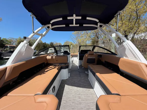 2026 Cobalt R8 OB detail image 6