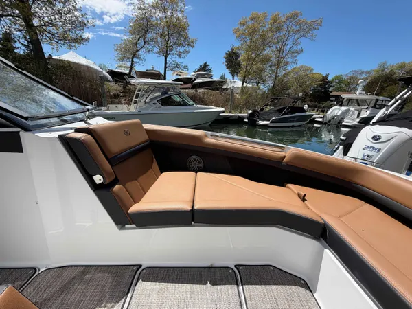 2026 Cobalt R8 OB detail image 19