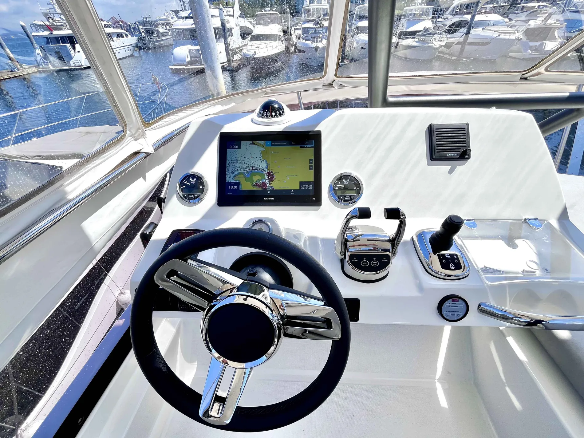 Pre-Owned 2023 Prestige yachts 420 Fly for Sale | Vancouver, BC | M&P Yacht Centre | 6321ea8375b08324ed185118