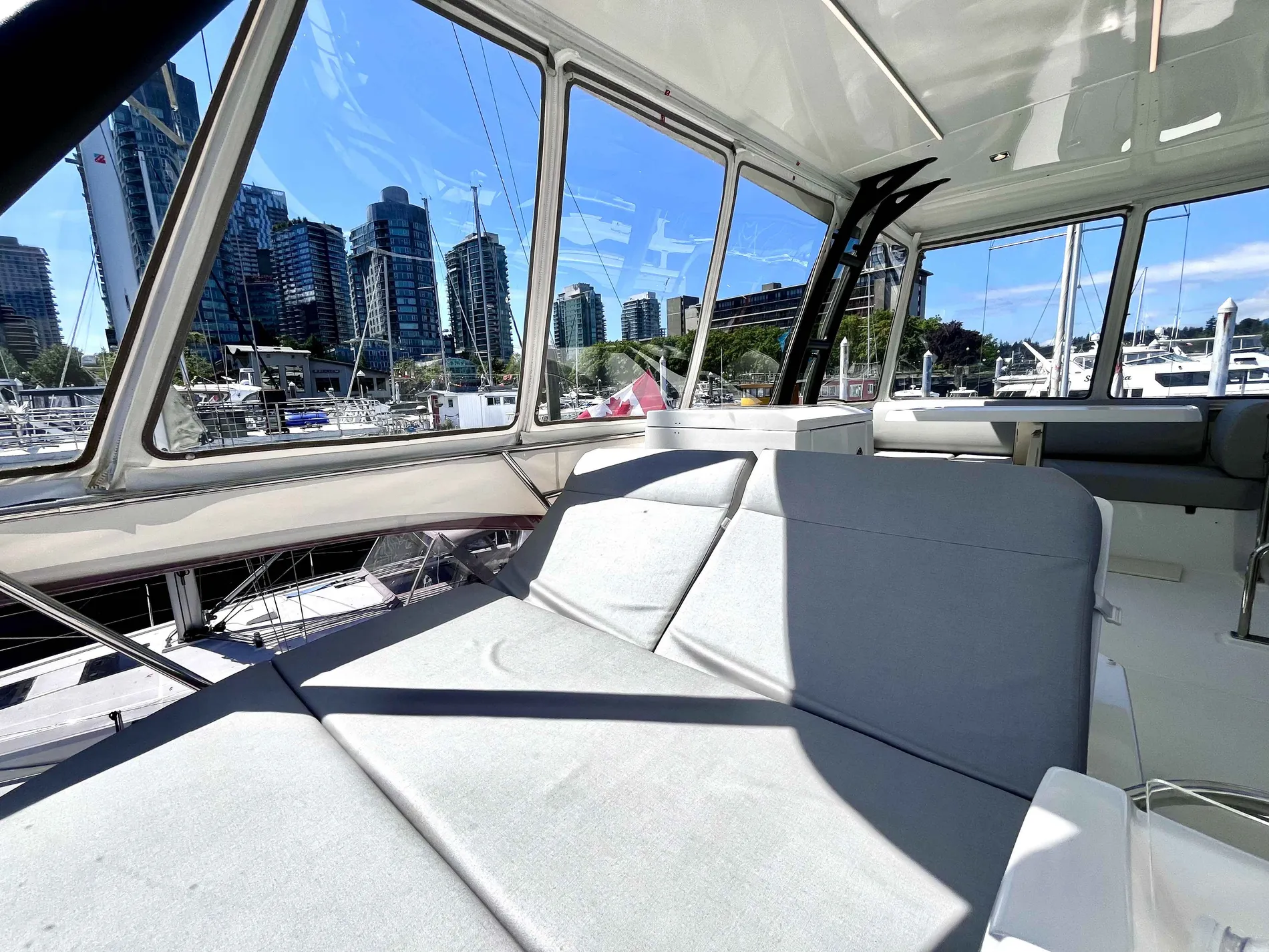Pre-Owned 2023 Prestige yachts 420 Fly for Sale | Vancouver, BC | M&P Yacht Centre | 6321ea8375b08324ed185118