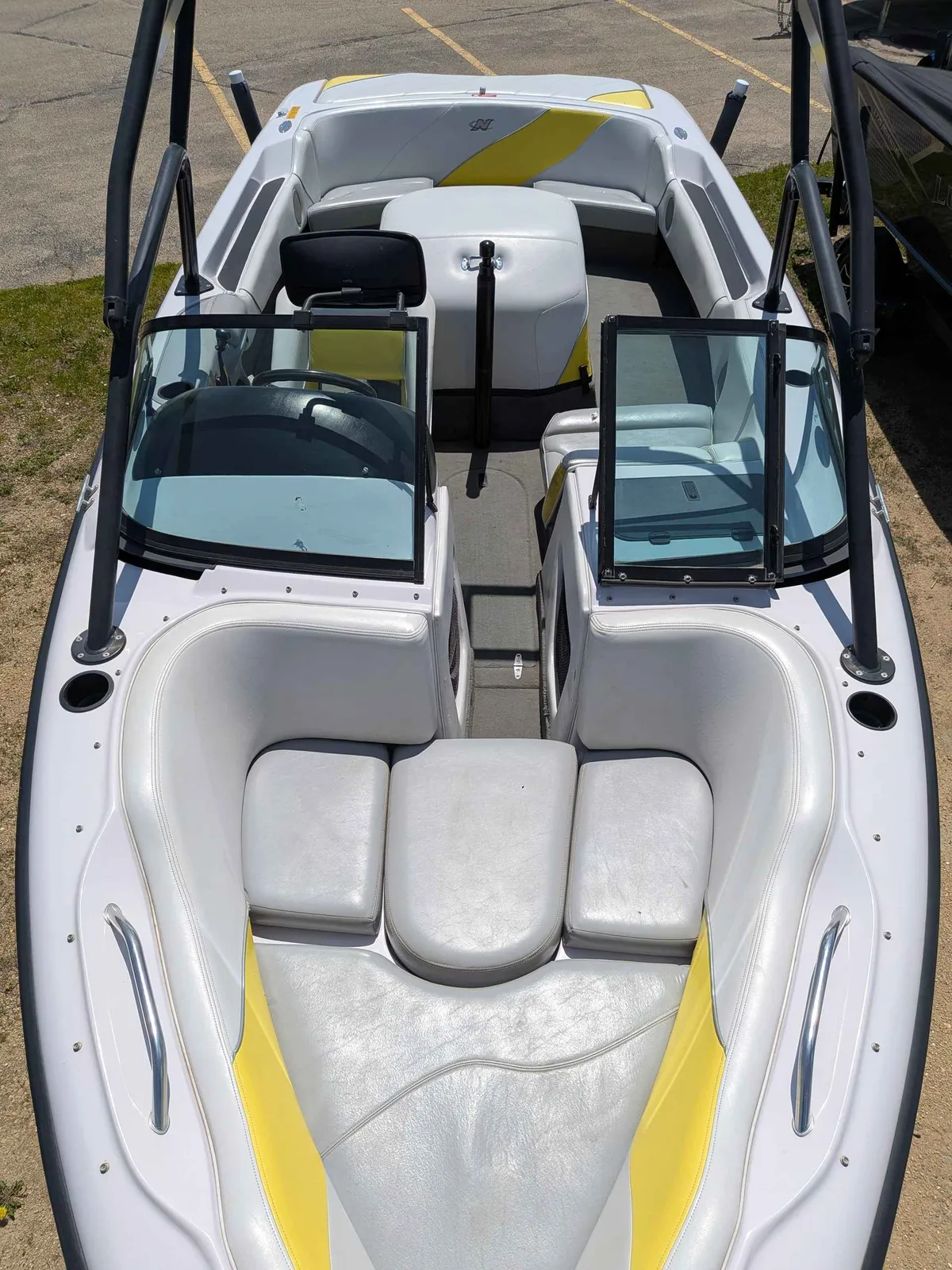 boat-carouselImage-image