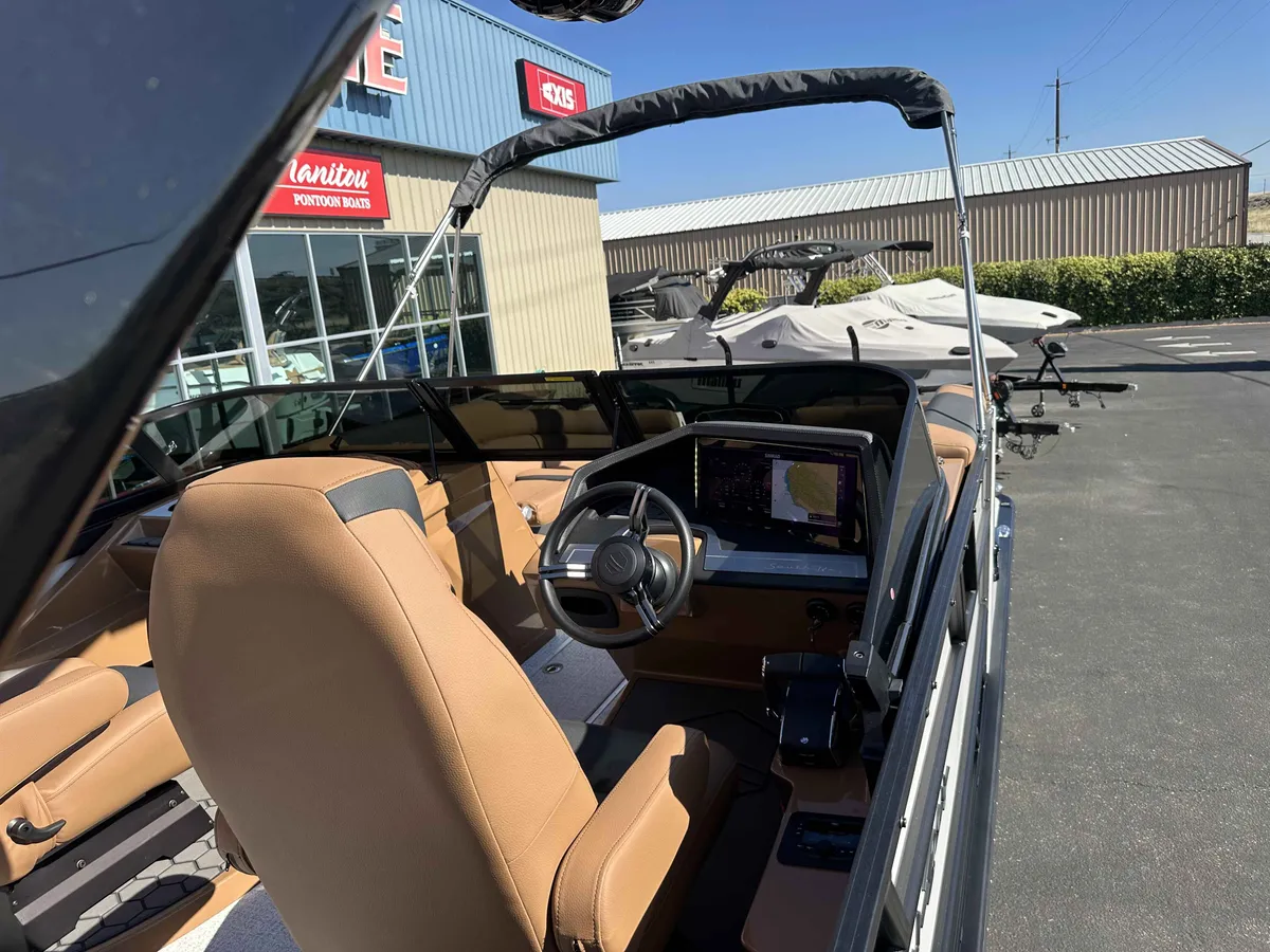 2026 South Bay 25 Sport SL9 DC w/ Arch-10