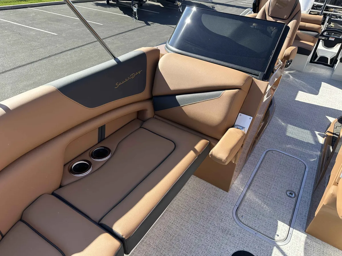 2026 South Bay 25 Sport SL9 DC w/ Arch-18