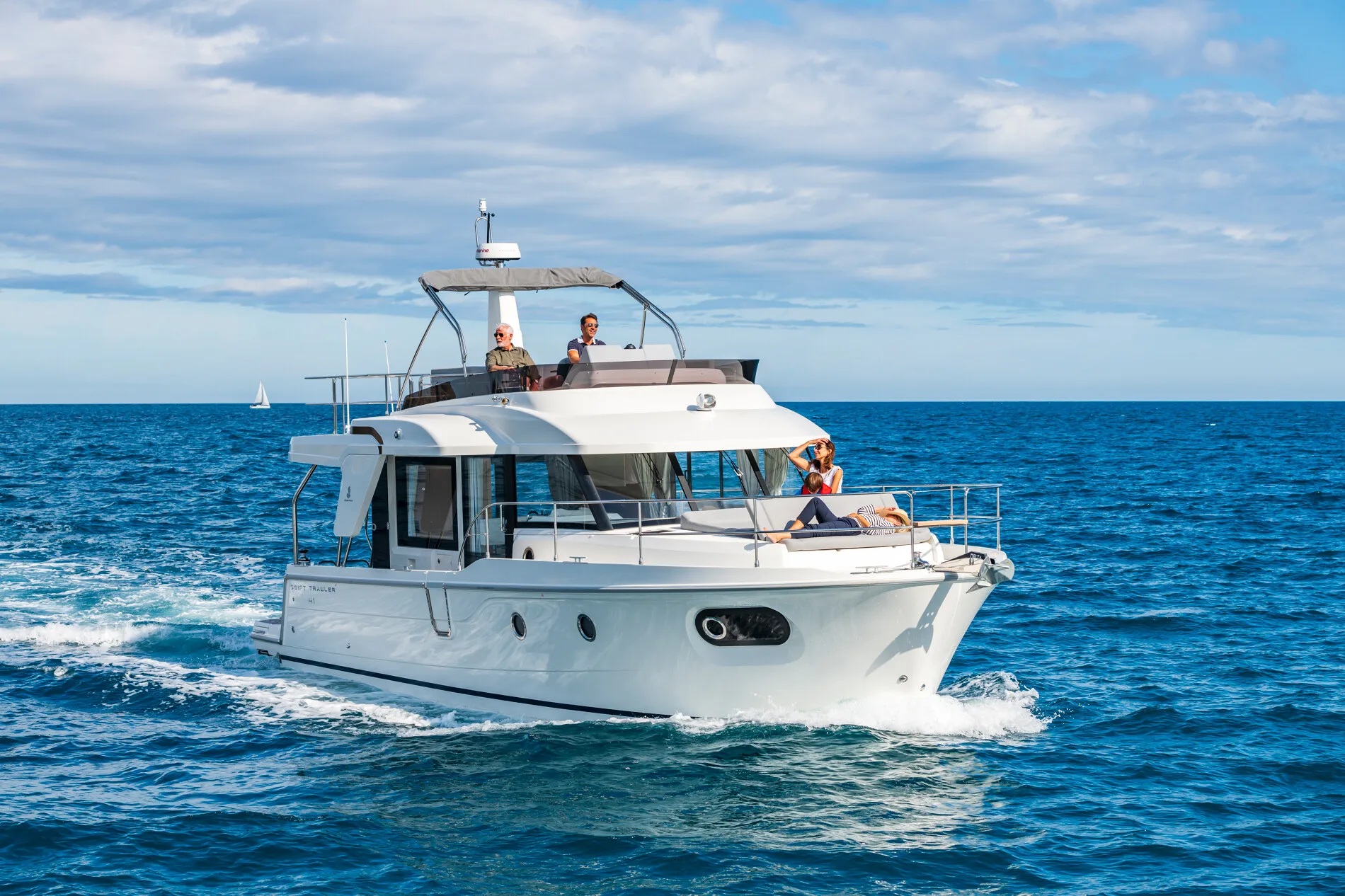 New 2027 Beneteau Swift Trawler 41 Fly for Sale | Vancouver, BC | M&P Yacht Centre | 6a016eeacd7528e0b30b3d63