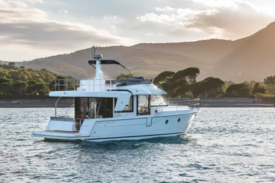 New 2027 Beneteau Swift Trawler 41 Fly for Sale | Vancouver, BC | M&P Yacht Centre | 6a016eeacd7528e0b30b3d63