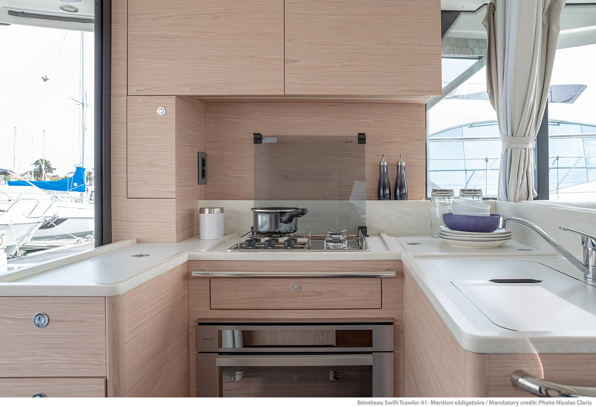 New 2027 Beneteau Swift Trawler 41 Fly for Sale | Vancouver, BC | M&P Yacht Centre | 6a016eeacd7528e0b30b3d63