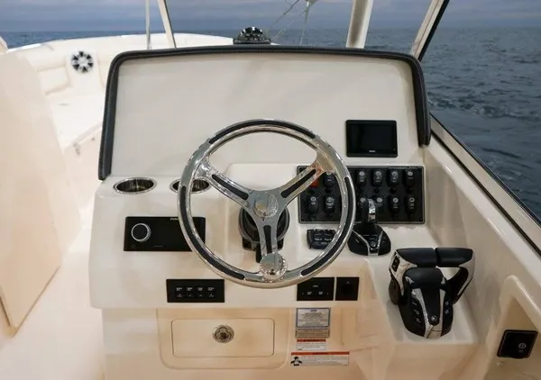 2027 Grady White FREEDOM 285 detail image 8