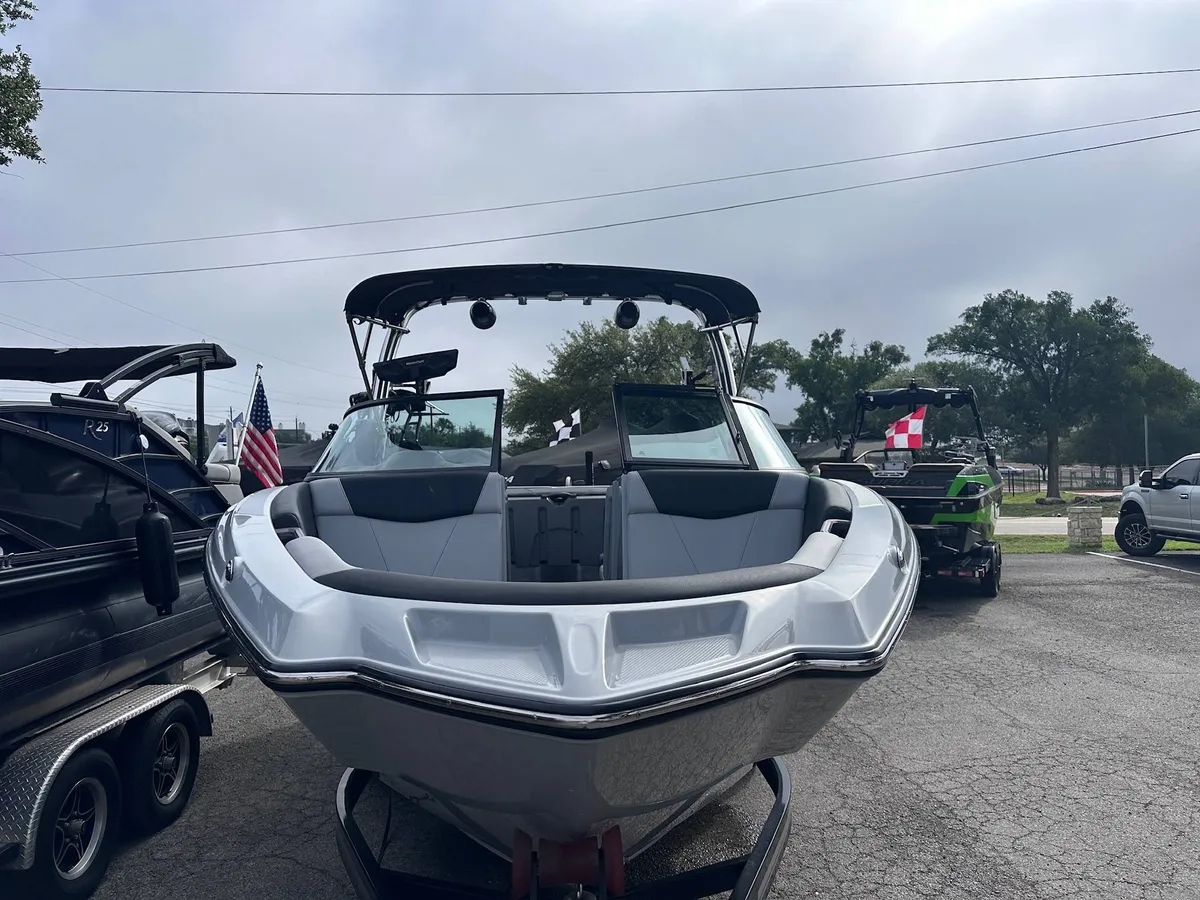 dummy-boat-img