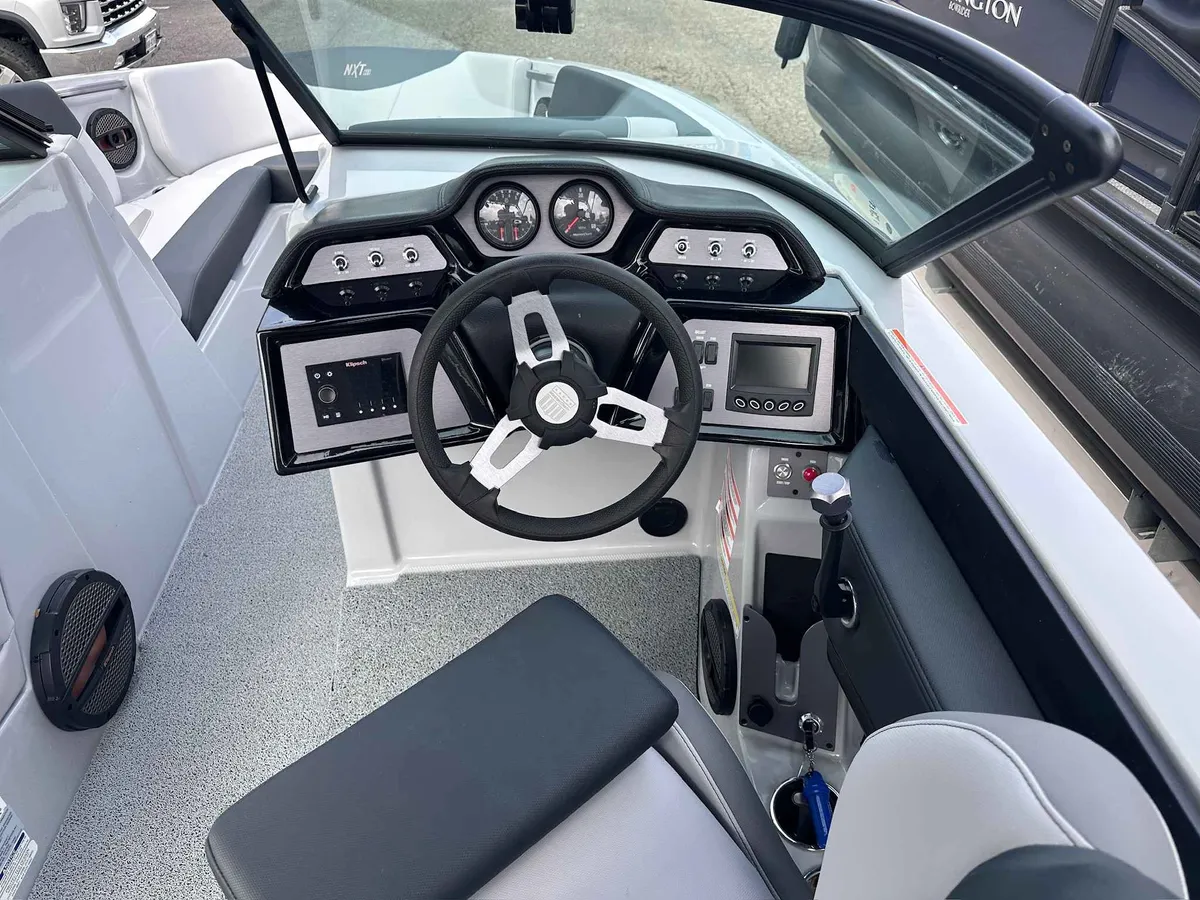 dummy-boat-img