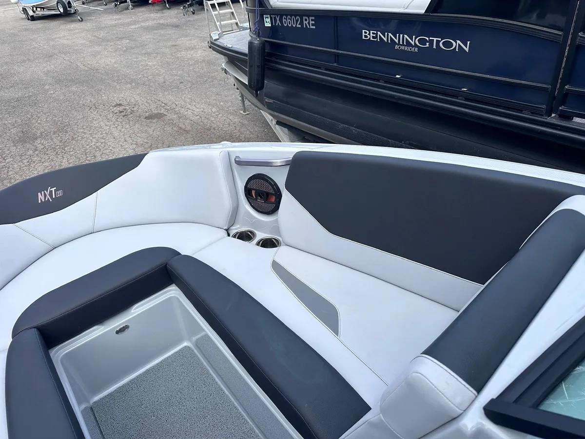 dummy-boat-img