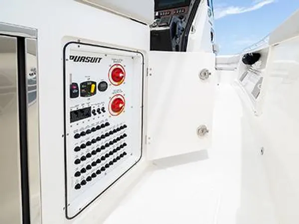 2027 Pursuit S 358 detail image 13